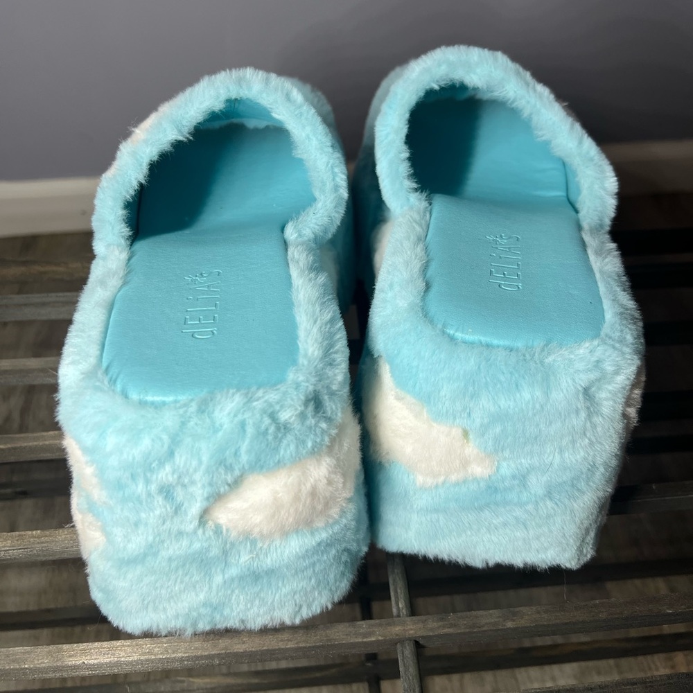 DELIA*s Wish You Were Here Platform Fluffy Blue and White Sandals - Picture 5 of 5